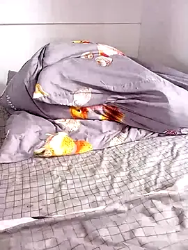 Alicia1010xh online show from 11-05-25, 10:07