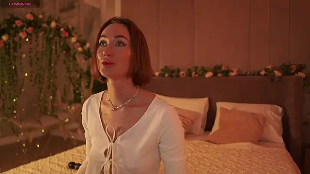 Serena Waldarf online show from 09-26-25, 04:58