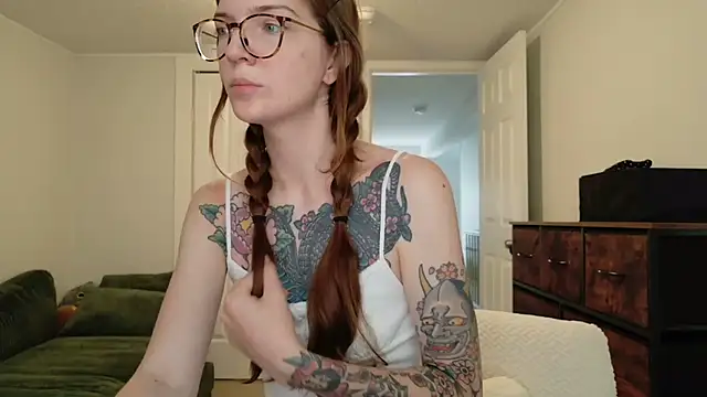 Snapshot of janey_66 chatting on 07-17-26, 02:36 janey 66 online show from 07-17-26, 02:36