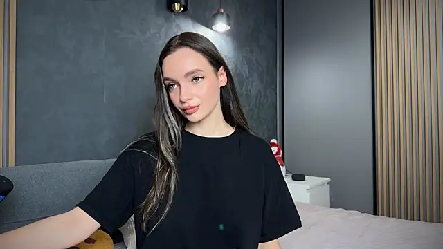 litlle angelll online show from 12-14-25, 05:18