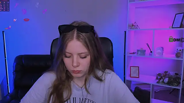 foxy tease  online show from 11-06-25, 12:31