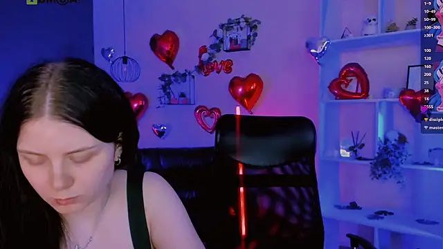 Snapshot of foxy_tease_ chatting on 02-28-26, 03:17 foxy tease online show from 02-28-26, 03:17
