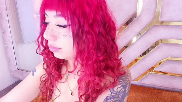 Snapshot of Soleil_66 chatting on 06-25-26, 05:12 Soleil 66 online show from 06-25-26, 05:12