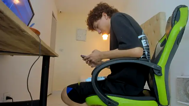 Darkknightx01 online show from 11-30-25, 02:01