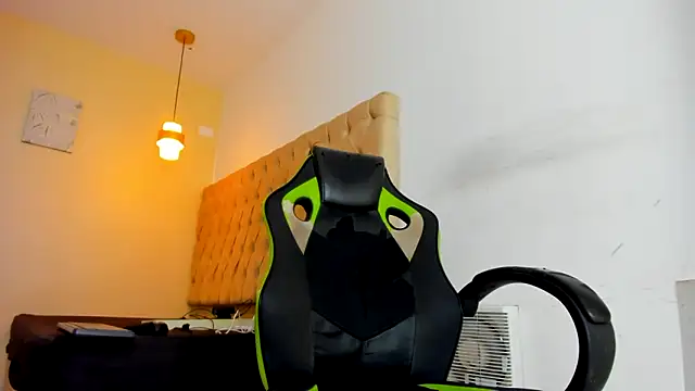 Darkknightx01 online show from 10-16-25, 01:36