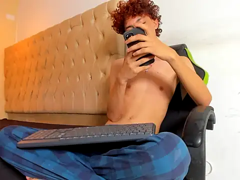 Darkknightx01 online show from 10-14-25, 07:20