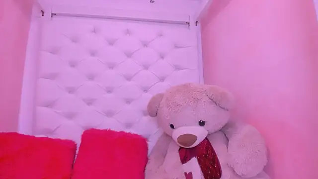 eimy skinny  online show from 06-01-26, 01:44