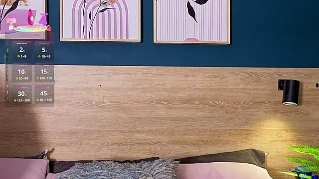 SarahMiler  online show from 12-19-25, 07:49