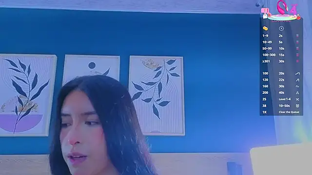 Snapshot of SarahMiler_ chatting on 10-03-25, 11:45 SarahMiler online show from 10-03-25, 11:45