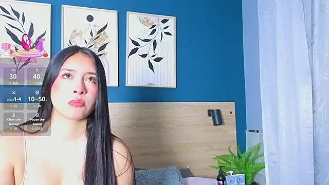 SarahMiler  online show from 11-11-25, 07:41