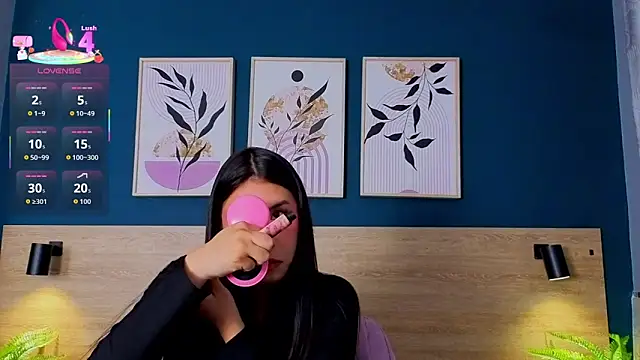 SarahMiler  online show from 12-03-25, 07:35