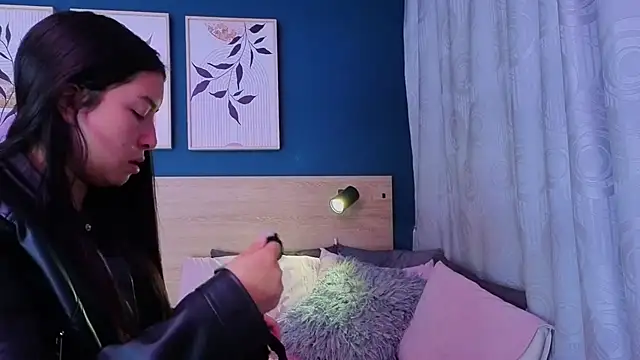 SarahMiler  online show from 03-02-26, 12:34