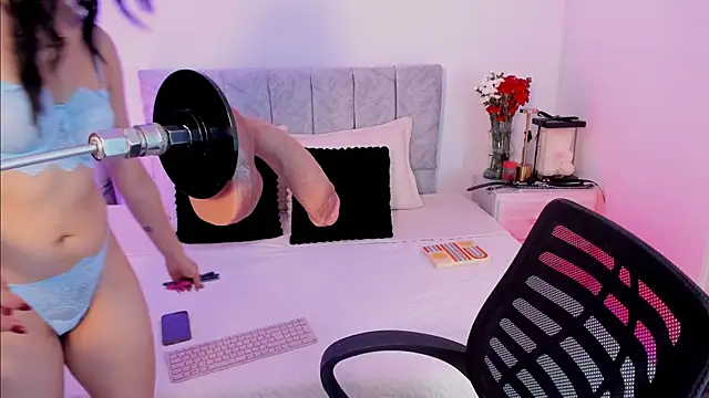 Taylormaxwell online show from 01-10-26, 09:43