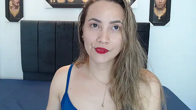 Snapshot of cieloDal chatting on 09-19-25, 05:11 cieloDal online show from 09-19-25, 05:11