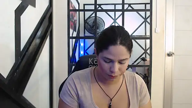 lucia ht online show from 10-08-25, 12:34