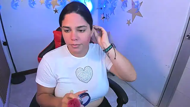 lucia ht online show from 10-09-25, 12:44