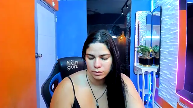 lucia ht online show from 10-04-25, 01:29