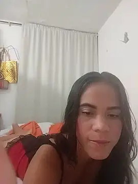 Snapshot of patricia-blosson chatting on 10-13-25, 02:24 patricia-blosson online show from 10-13-25, 02:24