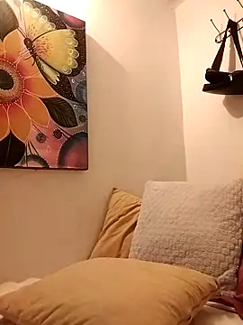 patricia-blosson online show from 11-07-25, 02:49