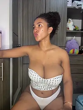 Mia sweet80 online show from 10-30-25, 03:05