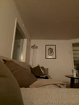 latina-pene online show from 10-14-25, 04:51