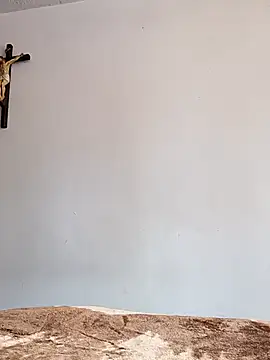 Snapshot of leon8013A chatting on 09-24-25, 06:03 leon8013A online show from 09-24-25, 06:03