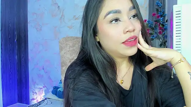 Snapshot of Eva_cutte chatting on 11-23-25, 12:48 Eva cutte online show from 11-23-25, 12:48