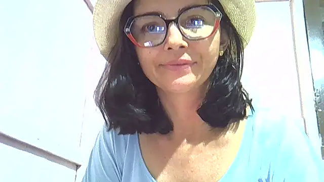 Luana sexy42 online show from 05-14-26, 07:11