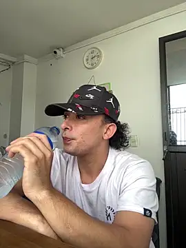 Snapshot of Jacobs0 chatting on 06-17-26, 07:13 Jacobs0 online show from 06-17-26, 07:13