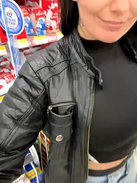 swmilena hot  online show from 11-28-25, 08:09