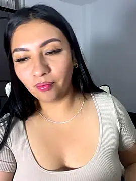Snapshot of Issa_Santana chatting on 09-09-25, 09:02 Issa Santana online show from 09-09-25, 09:02