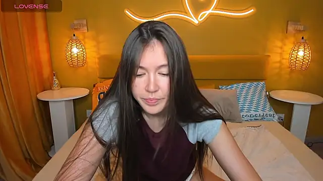 Tina Porter online show from 10-03-25, 01:31