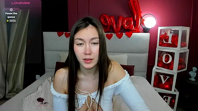 Tina Porter online show from 02-14-26, 01:28