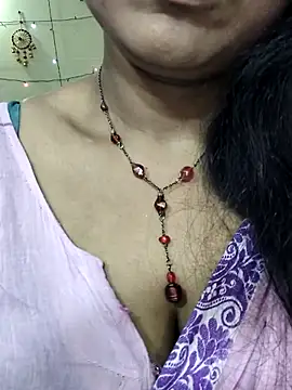 Hotty Sonali online show from 10-19-25, 12:02