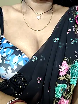 Hotty Sonali online show from 09-19-25, 06:01