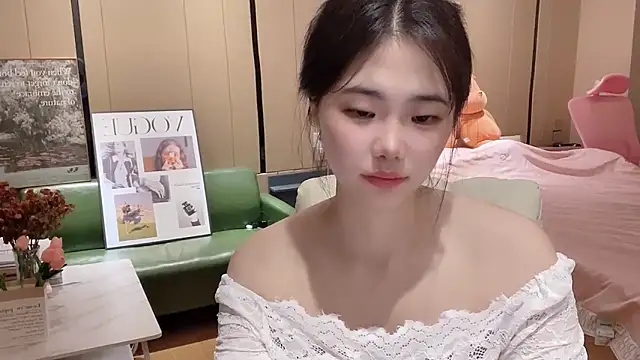 suki-1 online show from 09-26-25, 08:32