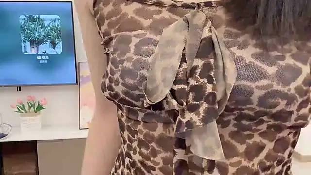 suki-1 online show from 10-30-25, 08:34