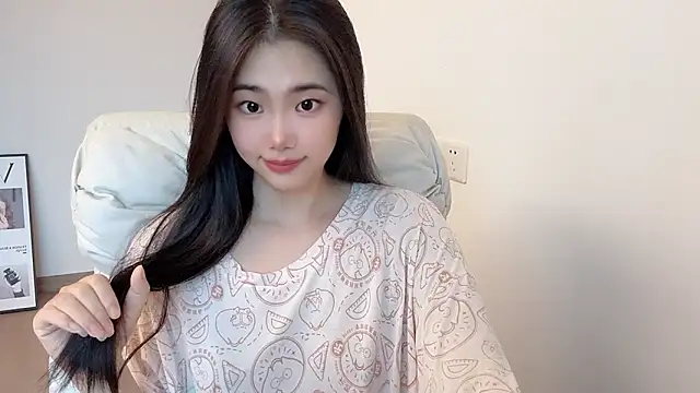 suki-1 online show from 06-14-26, 07:20