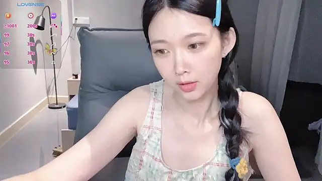 NiNi-baby520 online show from 10-31-25, 03:08