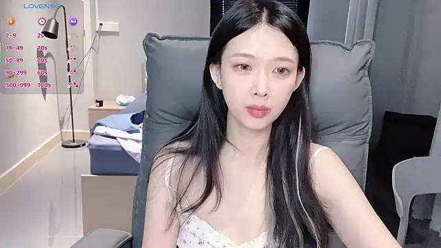 NiNi-baby520 online show from 11-20-25, 07:20