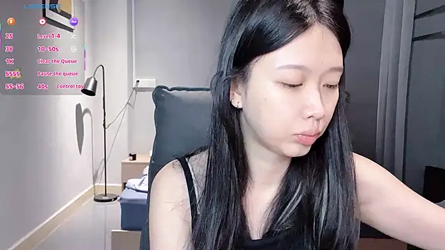 NiNi-baby520 online show from 11-18-25, 07:33