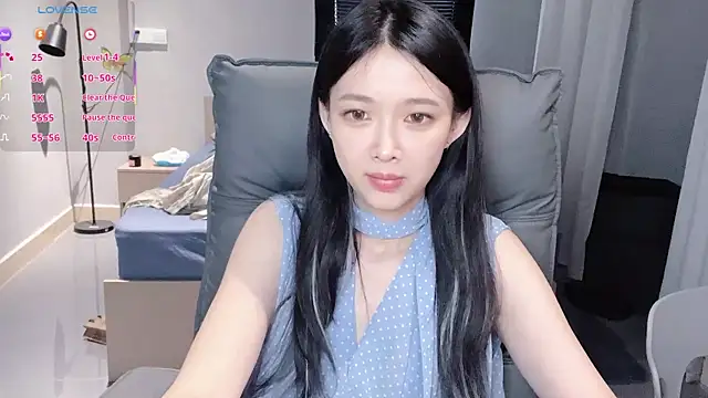 NiNi-baby520 online show from 11-01-25, 07:24