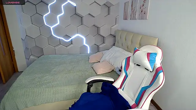 aliicemeow online show from 03-26-26, 09:51