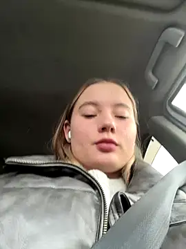 StephanieMur online show from 11-13-25, 04:38