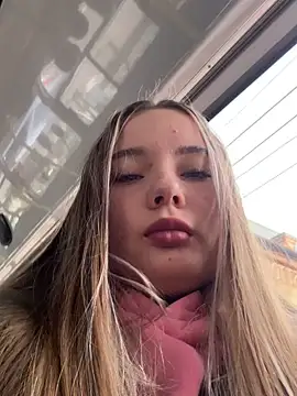 StephanieMur online show from 10-05-25, 05:09