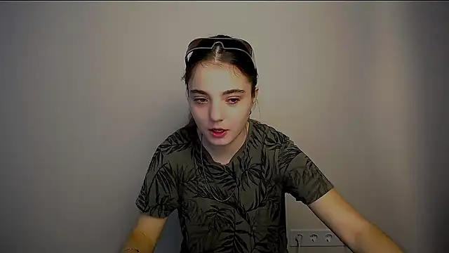 Sun Shine   online show from 09-25-25, 07:03