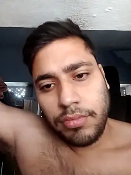 Snapshot of Desirock001 chatting on 10-17-25, 02:04 Desirock001 online show from 10-17-25, 02:04