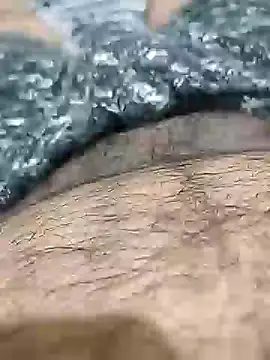 Snapshot of brownbear6 chatting on 10-03-25, 05:47 brownbear6 online show from 10-03-25, 05:47