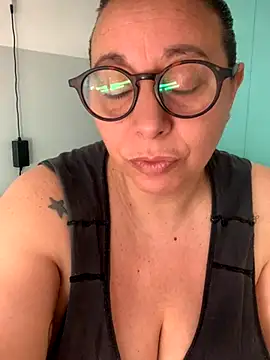 LupeLok online show from 11-03-25, 03:15