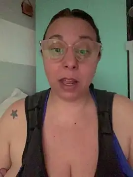 LupeLok online show from 10-22-25, 04:50